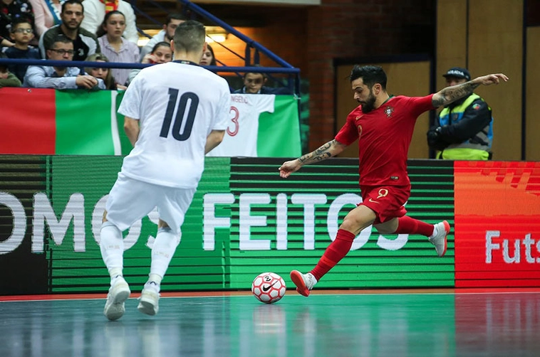 Kỹ Thuật Sút Bóng Mạnh Trong Futsal: Cách Luyện Tập Để Cải Thiện